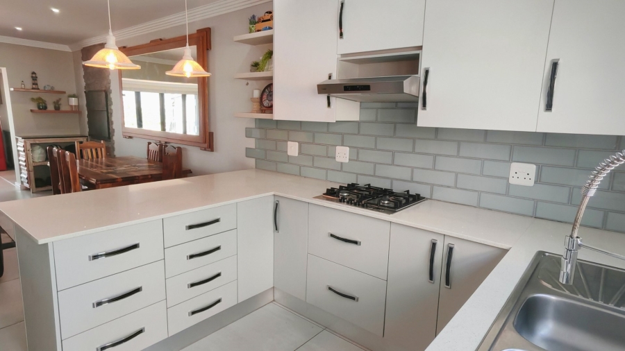 3 Bedroom Property for Sale in Hartenbos Heuwels Western Cape